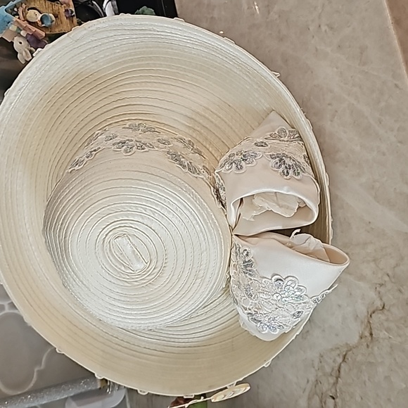 Easter mother day hat by whittal..& shon - Picture 4 of 7